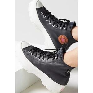 Converse Black Leather Winter Lugged Hi Gore Tex
Chuck Taylor Boots Size 7